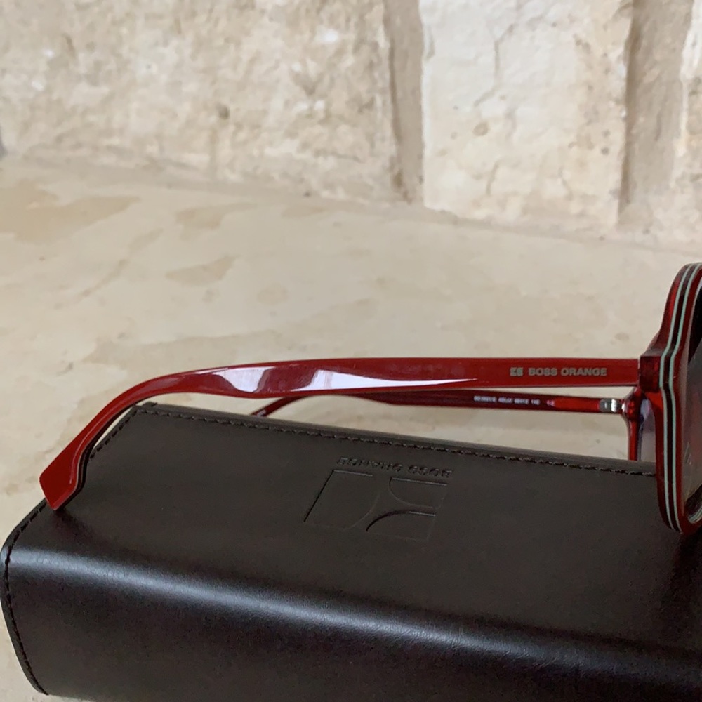 Sunglasses - Picture 2 of 3